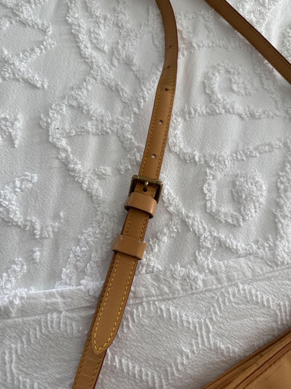 Vintage Louis Vuitton Trocadero 24 - Picture 3 of 12